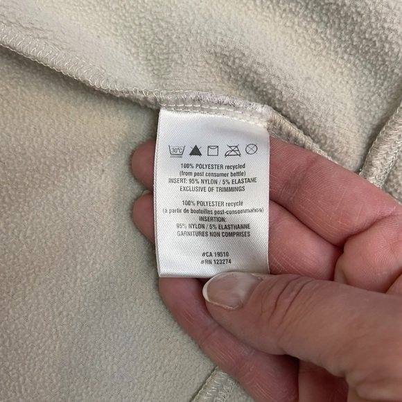 EUC Löle cream coloured polar fleece zip-up, size large. - Picture 11 of 12